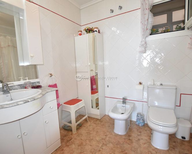 Image No.23-3 Bed Apartment for sale