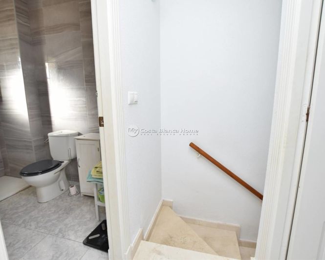 Image No.21-2 Bed Townhouse for sale