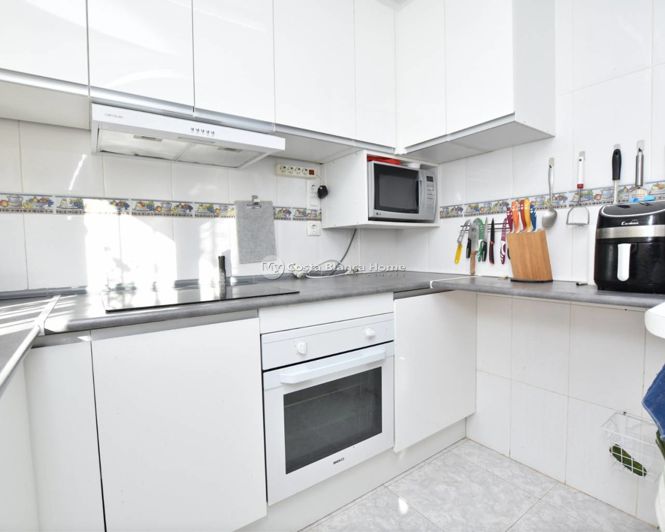 Image No.8-2 Bed Townhouse for sale