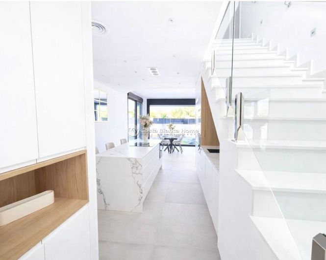 Image No.12-3 Bed Villa for sale