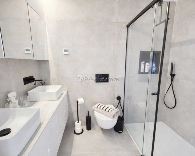 Image No.19-3 Bed Villa for sale