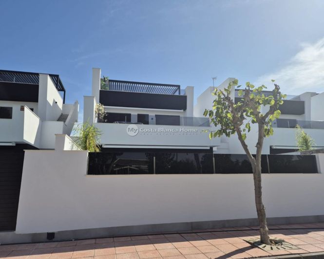 Image No.25-3 Bed Villa for sale