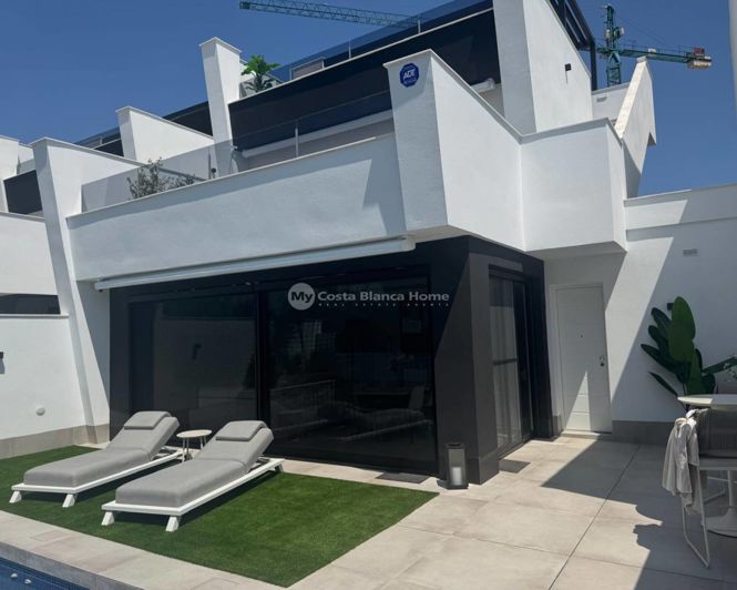 Image No.28-3 Bed Villa for sale