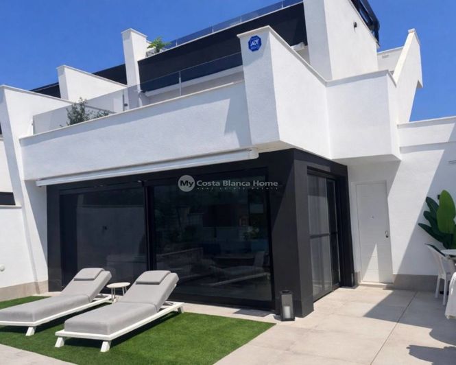 Image No.6-3 Bed Villa for sale