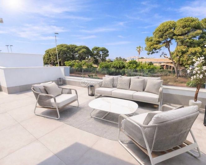 Image No.8-3 Bed Villa for sale