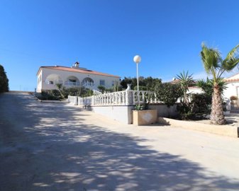 Villa de 4 chambres à vendre à Algorfa