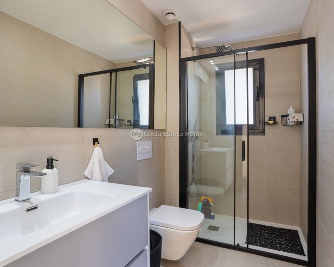 Image No.19-3 Bed Villa for sale