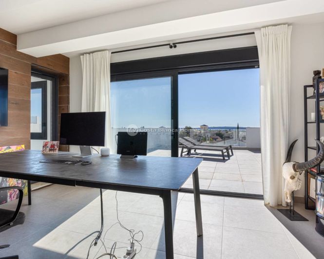 Image No.23-3 Bed Villa for sale