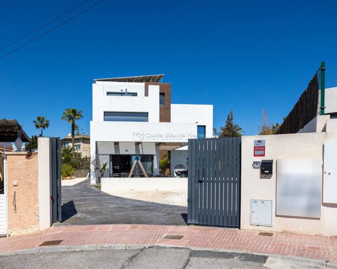 Image No.32-3 Bed Villa for sale