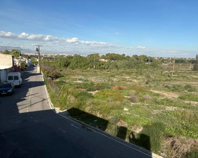 Image No.23-5 Bed Townhouse for sale