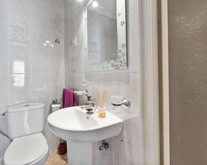 Image No.13-3 Bed Apartment for sale