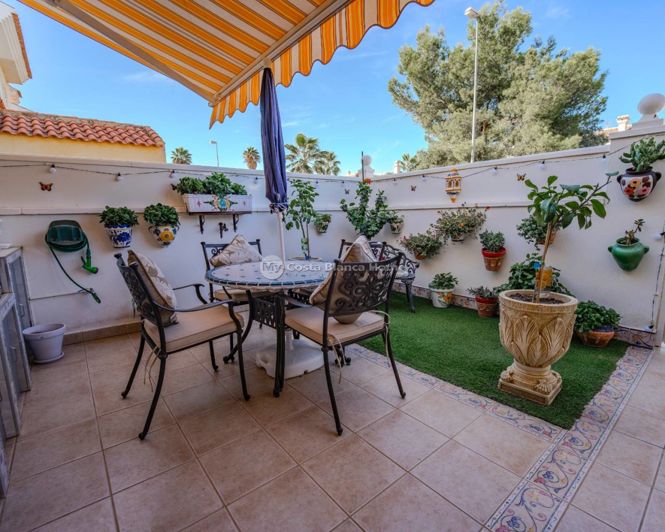 Image No.25-3 Bed Townhouse for sale