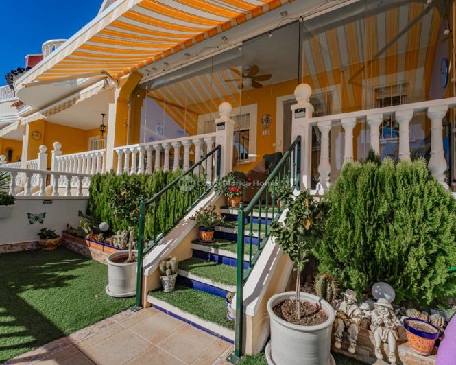 Image No.26-3 Bed Townhouse for sale