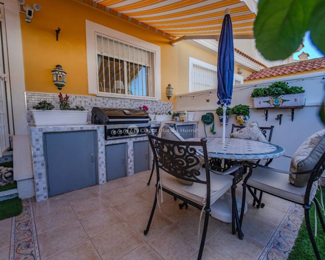 Image No.28-3 Bed Townhouse for sale