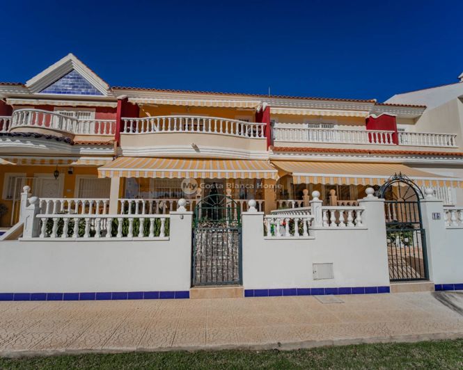 Image No.3-3 Bed Townhouse for sale