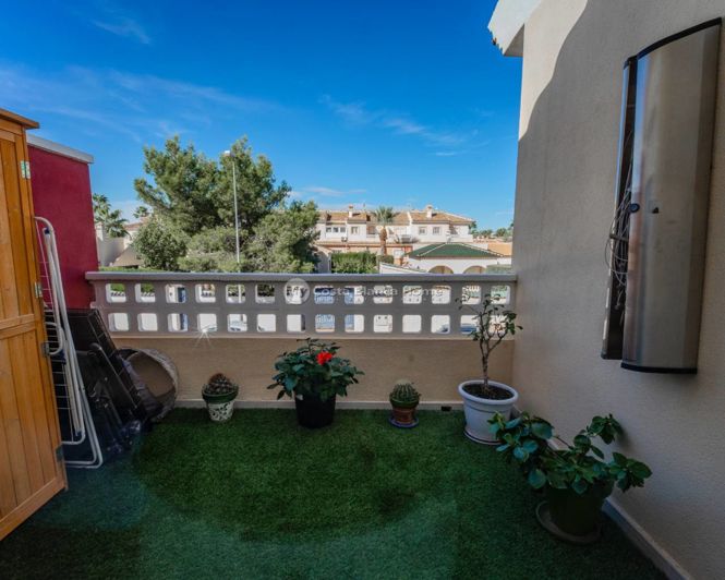 Image No.41-3 Bed Townhouse for sale