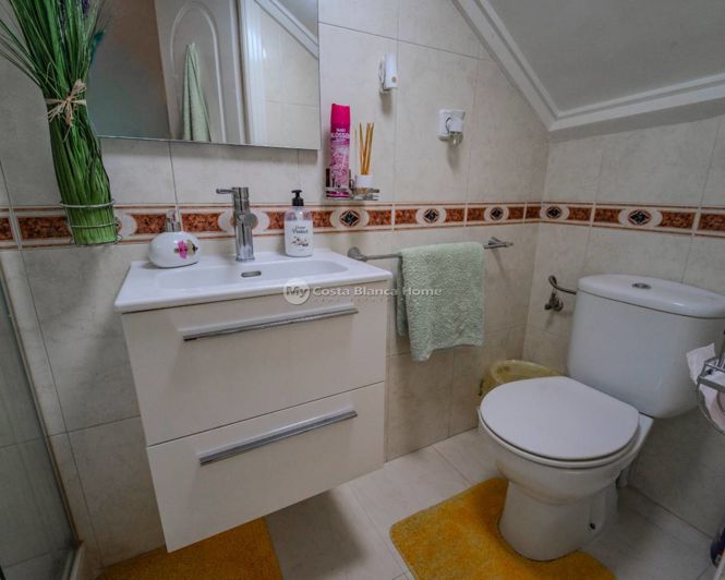 Image No.44-3 Bed Townhouse for sale