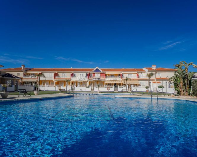 Image No.48-3 Bed Townhouse for sale