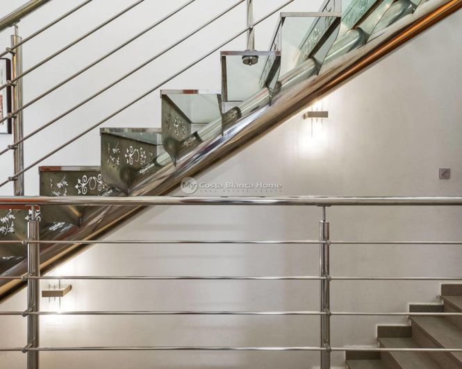 Image No.25-4 Bed Villa for sale