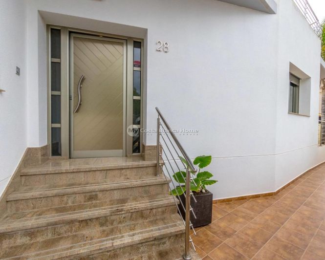 Image No.4-4 Bed Villa for sale