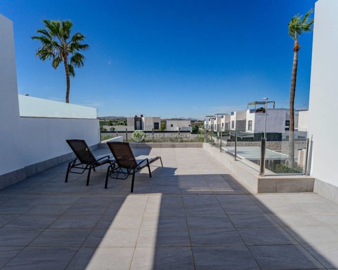 Image No.28-3 Bed Villa for sale