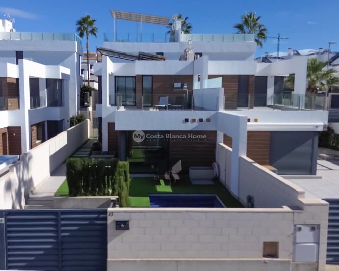 Image No.35-3 Bed Villa for sale