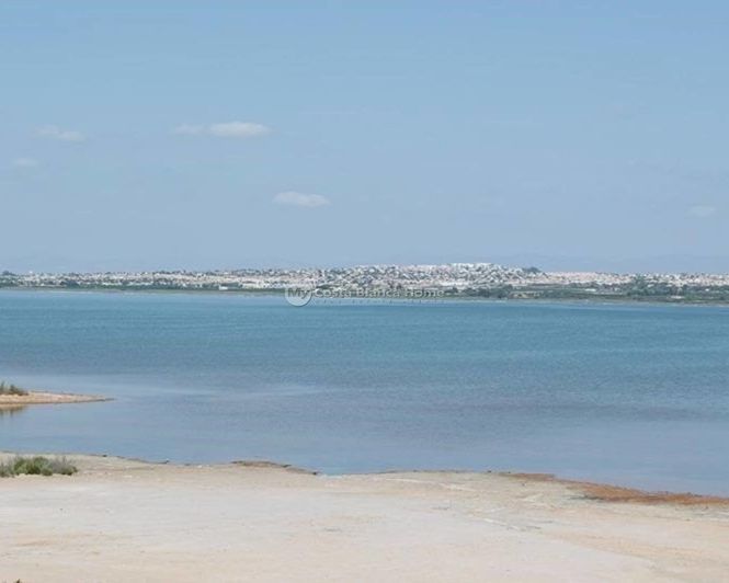 Image No.20-2 Bed Apartment for sale