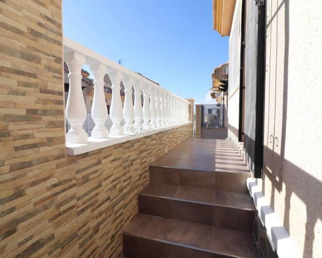 Image No.23-3 Bed Villa for sale