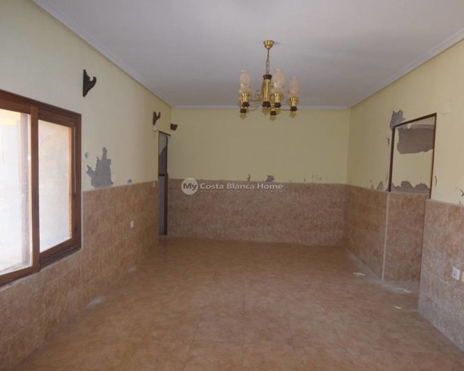 Image No.5-2 Bed Townhouse for sale