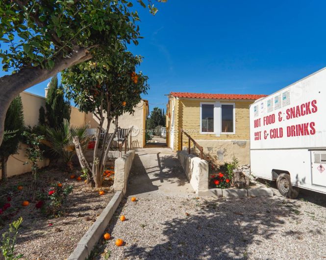 Image No.16-6 Bed Country House for sale