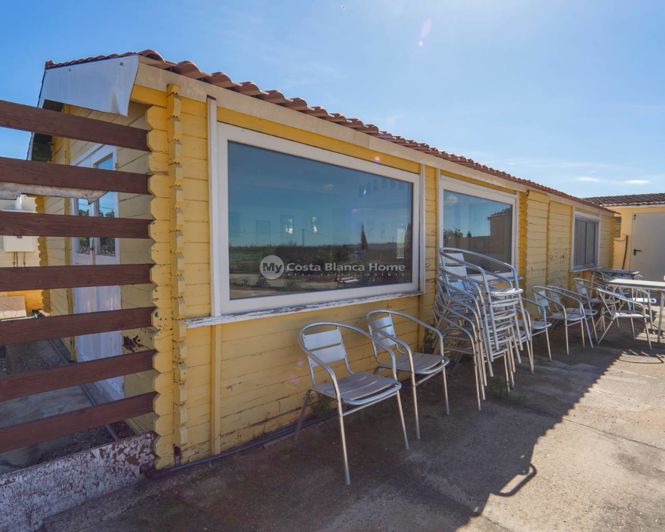 Image No.20-6 Bed Country House for sale