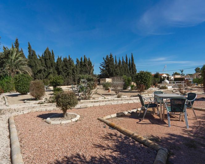 Image No.21-6 Bed Country House for sale