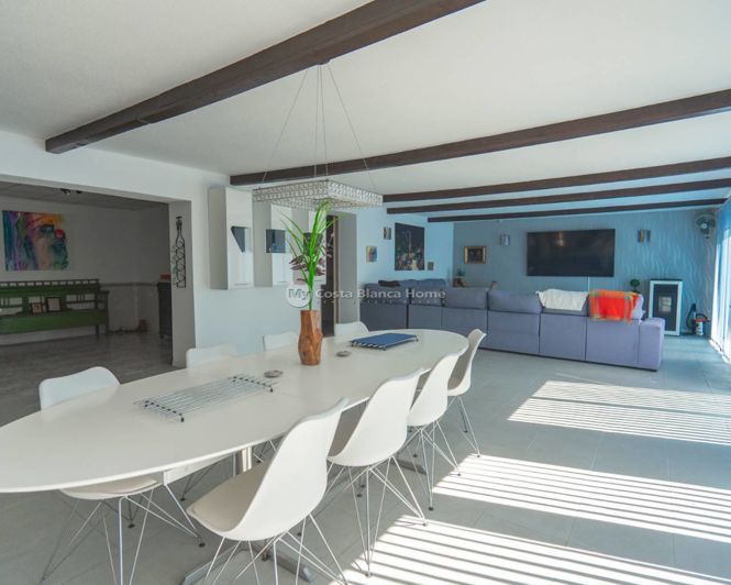 Image No.4-6 Bed Country House for sale