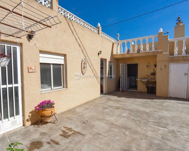 Image No.48-6 Bed Country House for sale