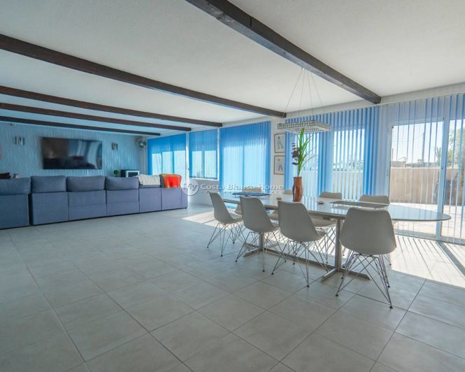 Image No.5-6 Bed Country House for sale