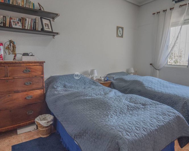 Image No.18-3 Bed Country House for sale