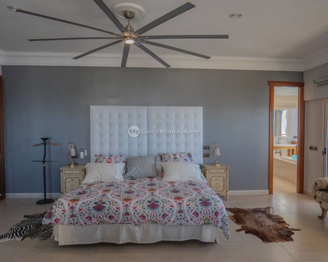 Image No.30-5 Bed Apartment for sale