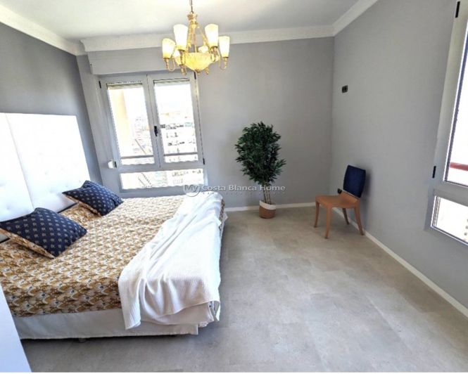 Image No.42-5 Bed Apartment for sale