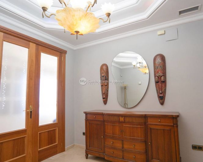 Image No.50-5 Bed Apartment for sale