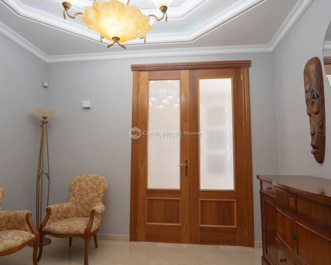 Image No.6-5 Bed Apartment for sale