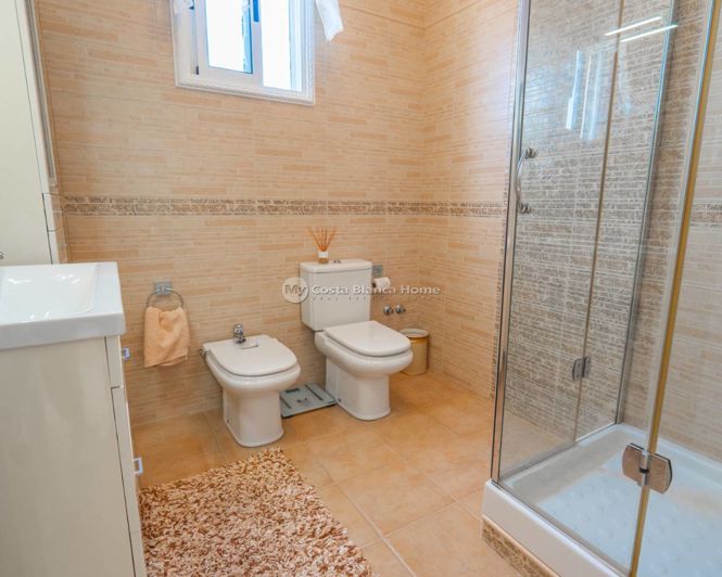 Image No.27-5 Bed Villa for sale