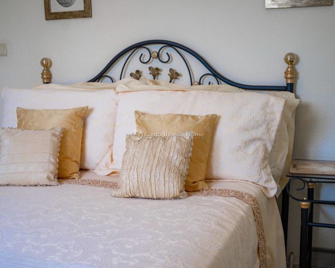 Image No.34-5 Bed Villa for sale