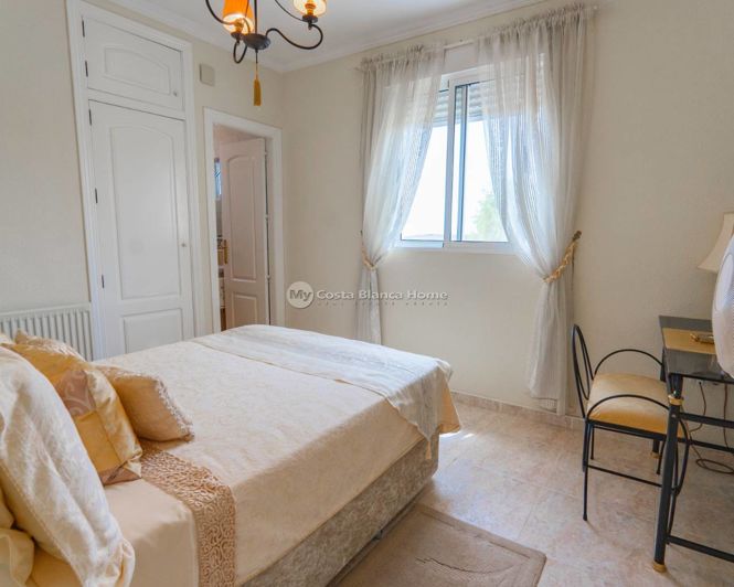 Image No.35-5 Bed Villa for sale