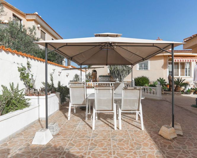 Image No.37-5 Bed Villa for sale