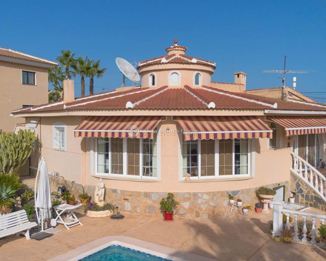 Image No.41-5 Bed Villa for sale