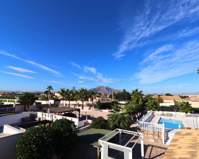 Image No.2-3 Bed Country House for sale