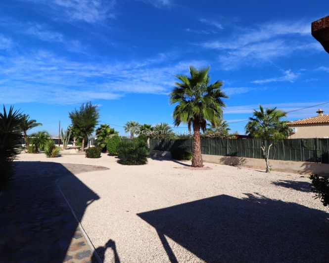 Image No.20-3 Bed Country House for sale