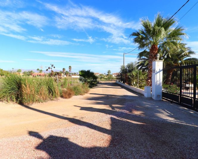 Image No.28-3 Bed Country House for sale