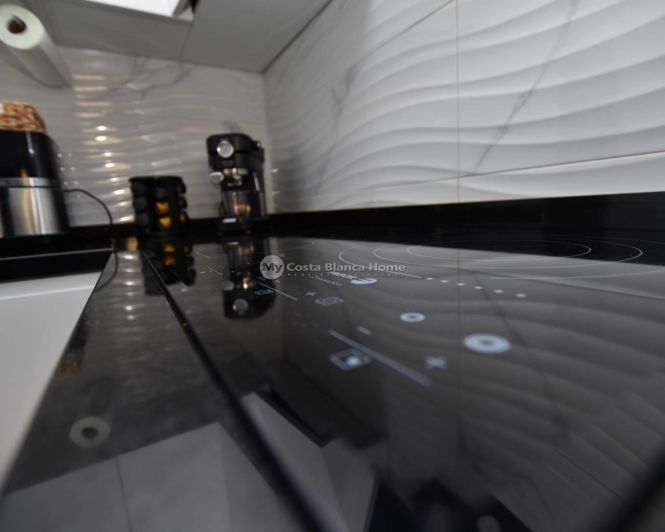 Image No.15-3 Bed Townhouse for sale