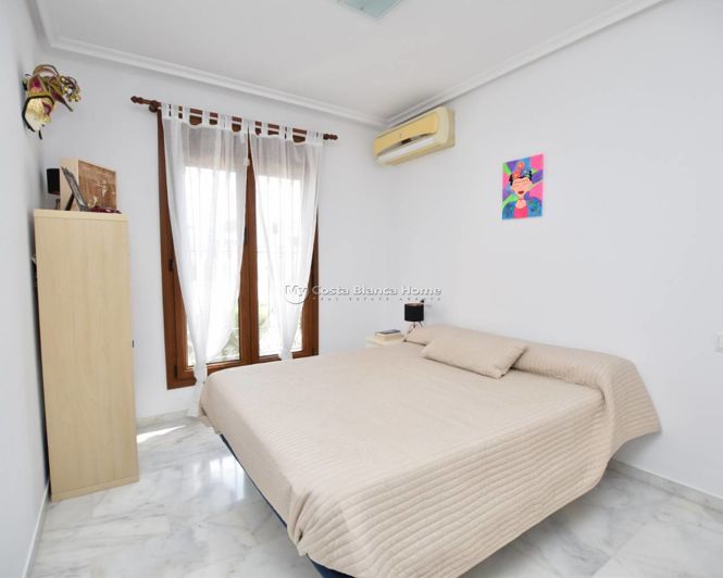 Image No.16-3 Bed Townhouse for sale